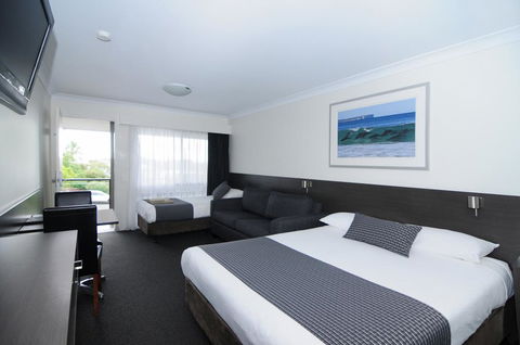 Jervis Bay Motel - Sunshine Coast Guide 2