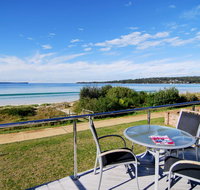 Jervis Bay Waterfront - Sunshine Coast Guide
