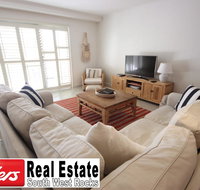 Jubilee Apartment No 10 - Sunshine Coast Guide
