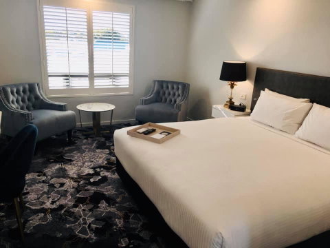 Kingsford Smith Motel - Sunshine Coast Guide 2