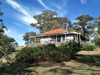 Book Kyneton Accommodation Vacations Sunshine Coast Guide Sunshine Coast Guide