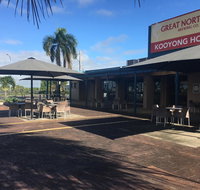Kooyong Hotel - Sunshine Coast Guide