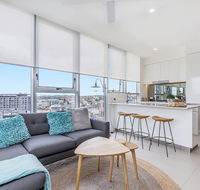 KOZYGURU NEWSTEAD DESIGNER 2 BED APT FREE PARKING POOL  GYM QNE088 - Sunshine Coast Guide