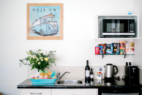 La Costa Beachside Motel - Sunshine Coast Guide 2