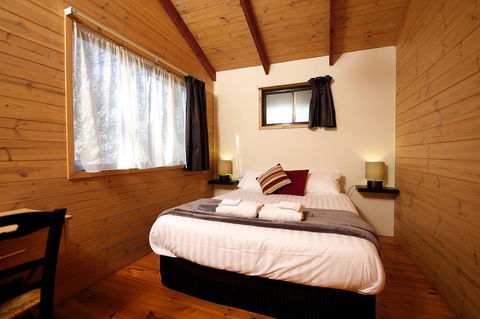 Lakes And Craters Holiday Park - Sunshine Coast Guide 1