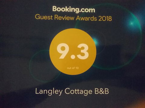 Langley Cottage B&B - Sunshine Coast Guide 3