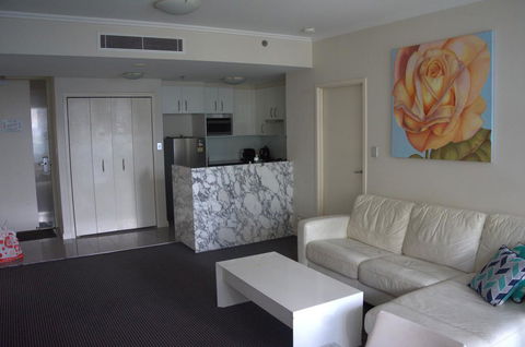 Large 2 Bedroom Apartment In World Square Sydney CBD - Sunshine Coast Guide 1