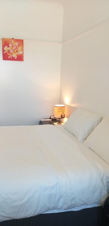 Large Groups Peaceful Happy Home - Sunshine Coast Guide 3