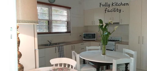 Large Groups Peaceful Happy Home - Sunshine Coast Guide 1