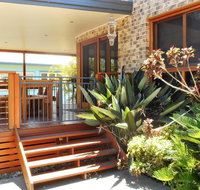 Lees By The Sea at South West Rocks - Sunshine Coast Guide