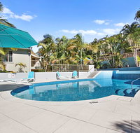 Lennox Beach Resort - Sunshine Coast Guide