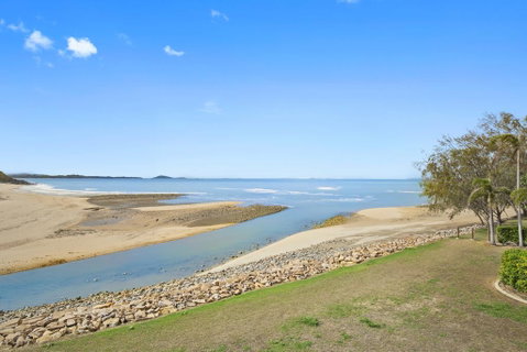 Luxury Beach Unit - Sunshine Coast Guide 0