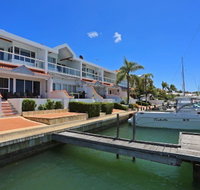 Luxury Canal Vista - Sunshine Coast Guide