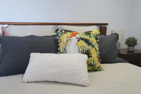Luxury Homestay BNB In Rochedale - Sunshine Coast Guide 3