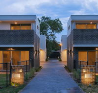 Maison Executive - Sunshine Coast Guide