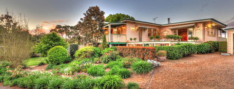Maleny Homestead & Cottage - Sunshine Coast Guide 2