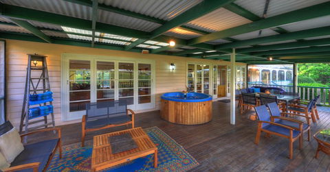Maleny Homestead & Cottage - Sunshine Coast Guide 3