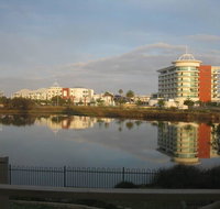 Mandurah Overlooking The Marina - Sunshine Coast Guide