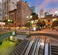 Manor Apartment Hotel - Sunshine Coast Guide