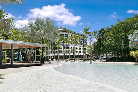 Mantra Esplanade - Sunshine Coast Guide 2