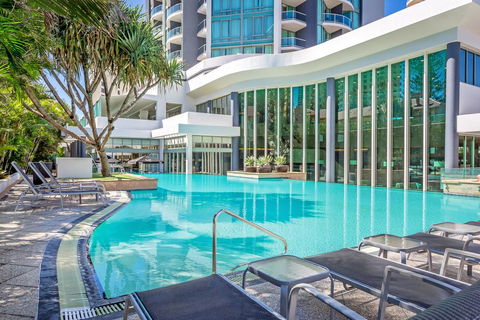 Mantra Legends Hotel - Sunshine Coast Guide 0