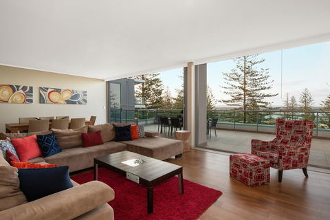 Mantra The Observatory - Sunshine Coast Guide 1