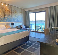 Mariners on the Waterfront - Sunshine Coast Guide