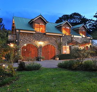 Mary Cards Coach House - Sunshine Coast Guide