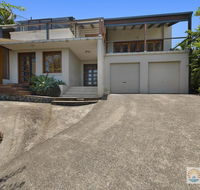 Mcauleys Beach House - Sunshine Coast Guide