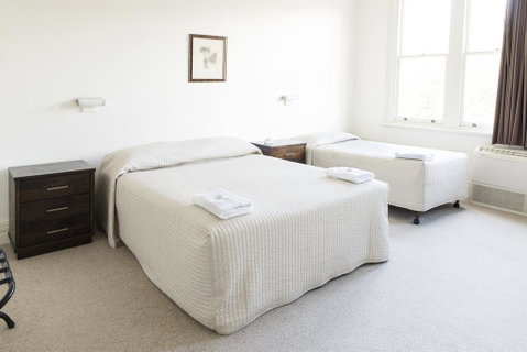 Mercantile Hotel - Sunshine Coast Guide 3