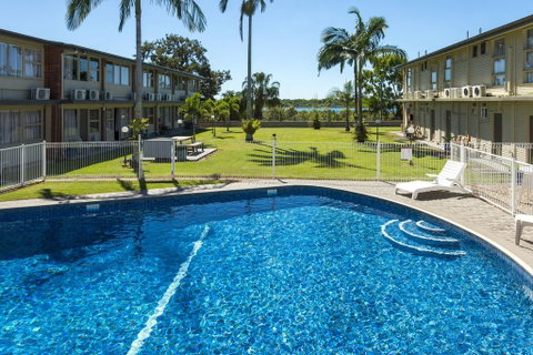 Mid City Motor Inn - Sunshine Coast Guide 0