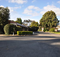 Miner's Retreat Motel - Sunshine Coast Guide