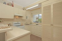 Book Mollymook Accommodation Vacations Sunshine Coast Guide Sunshine Coast Guide