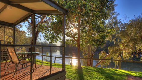 Moama Riverside Holiday Park - Sunshine Coast Guide 1