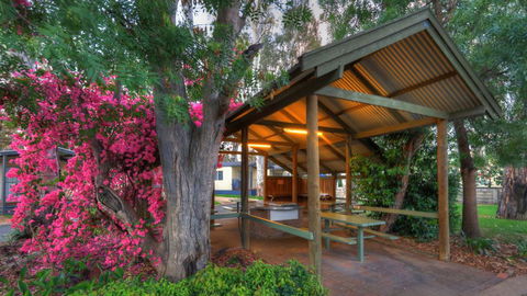 Moama Riverside Holiday Park - Sunshine Coast Guide 3
