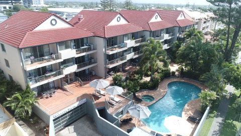 Montana Palms Resort - Sunshine Coast Guide 3
