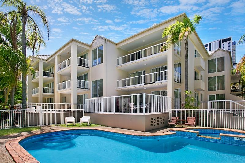 Broadbeach QLD Sunshine Coast Guide