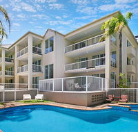 Moonbird - Sunshine Coast Guide