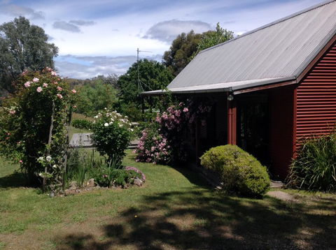 Moore House - Sunshine Coast Guide 0