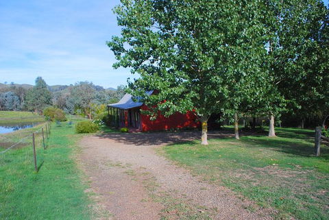 Moore House - Sunshine Coast Guide 2