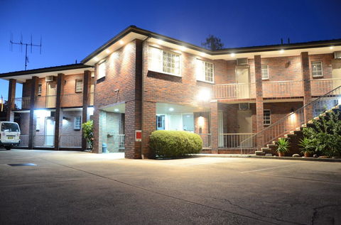Motel Margeurita - Sunshine Coast Guide 0
