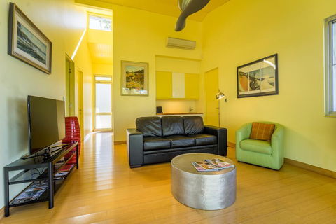 Mt Hay Retreat - Sunshine Coast Guide 2