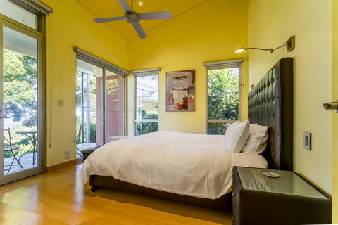 Mt Hay Retreat - Sunshine Coast Guide 3