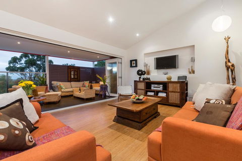 Mt Martha Retreat - Sunshine Coast Guide 3