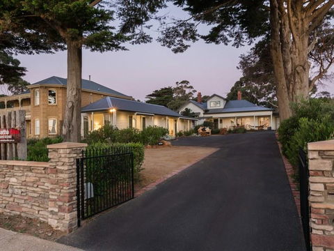 Mt Martha Villas - Sunshine Coast Guide 0