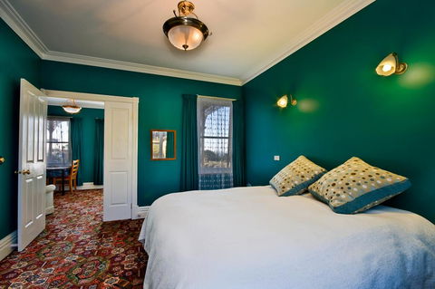 Mt.Martha Guesthouse By The Sea - Sunshine Coast Guide 1