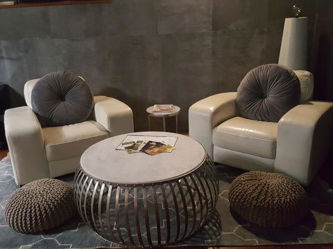 Mudstone Spa Retreat - Sunshine Coast Guide 2