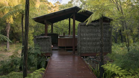 Mudstone Spa Retreat - Sunshine Coast Guide 0