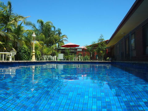 Murray River Motel - Sunshine Coast Guide 1