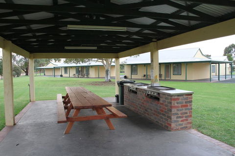 Murray River Resort - Sunshine Coast Guide 2